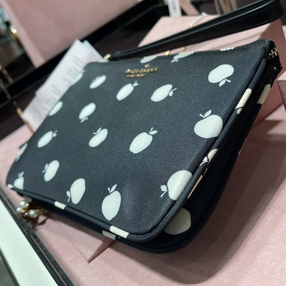 Kate Spade Chelsea Medium Wristlet Pouch
Black Multi - Picture 6 of 16